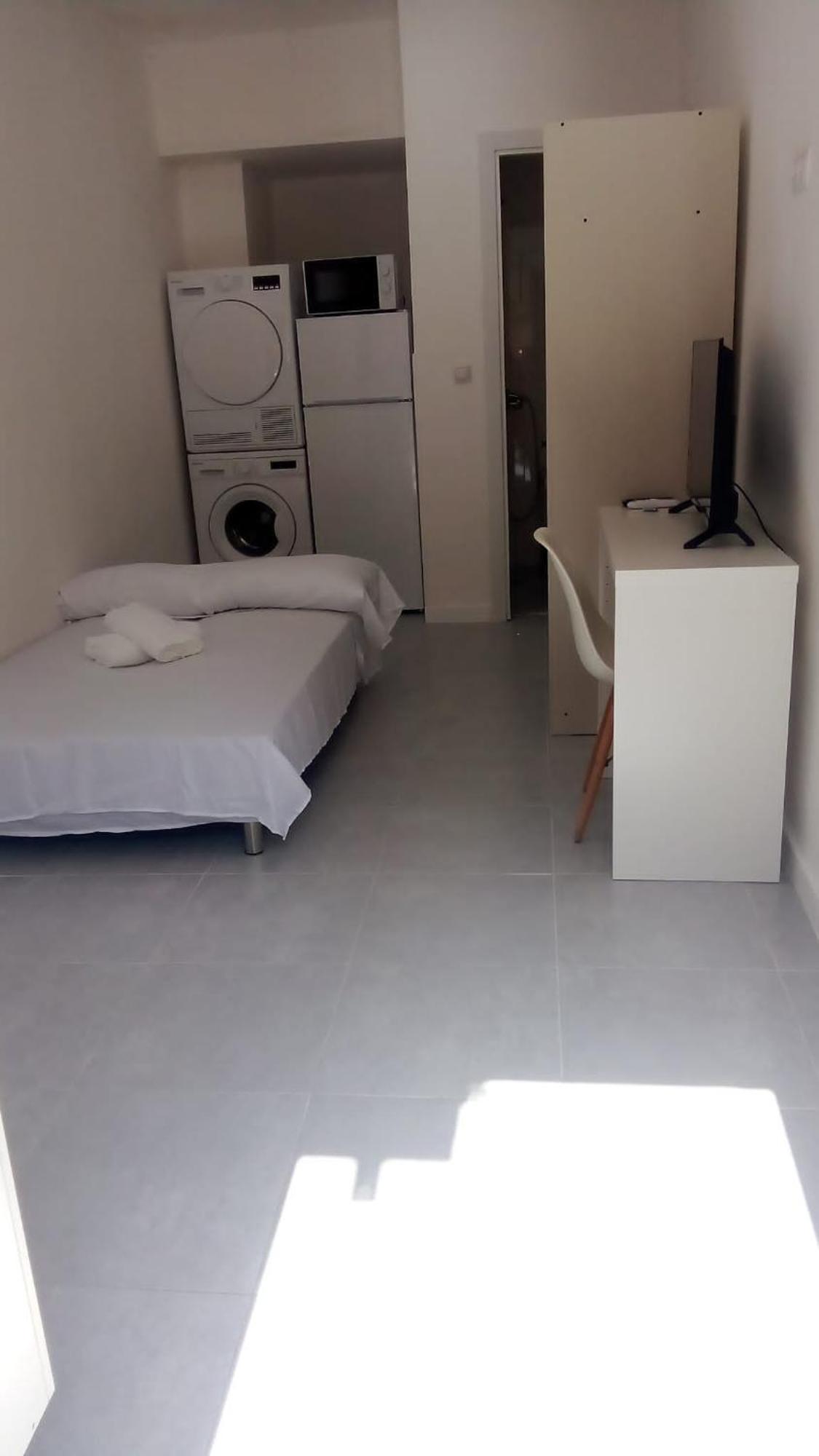 מאלגה Estudio Encantador Cerca Del Carrefour Rosaleda 1 מראה חיצוני תמונה